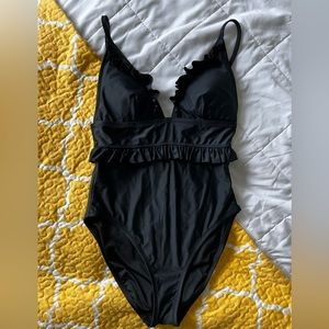 J. Crew ruffle plunge one piece black swimsuit women’s size 6 (new without tags)